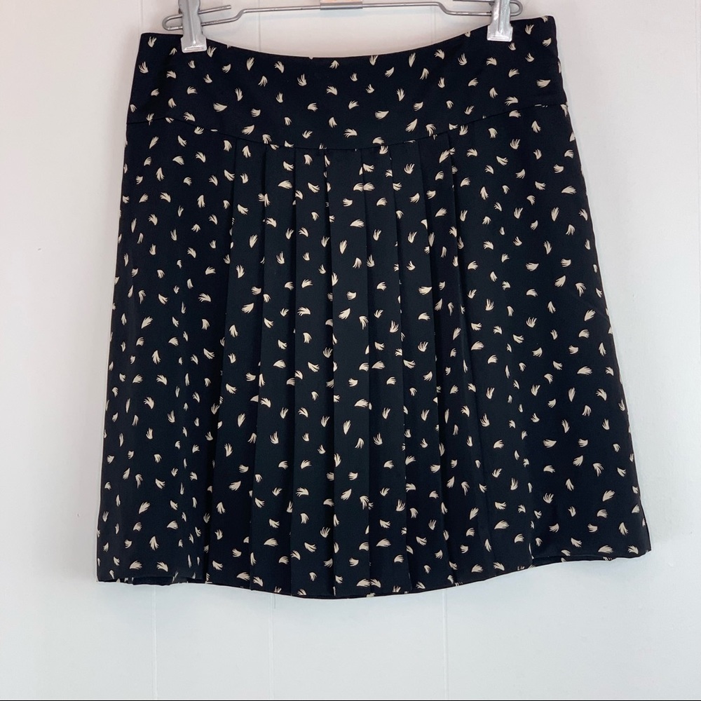 Loft Black and Tan Pleated Front Skirt Sz 2